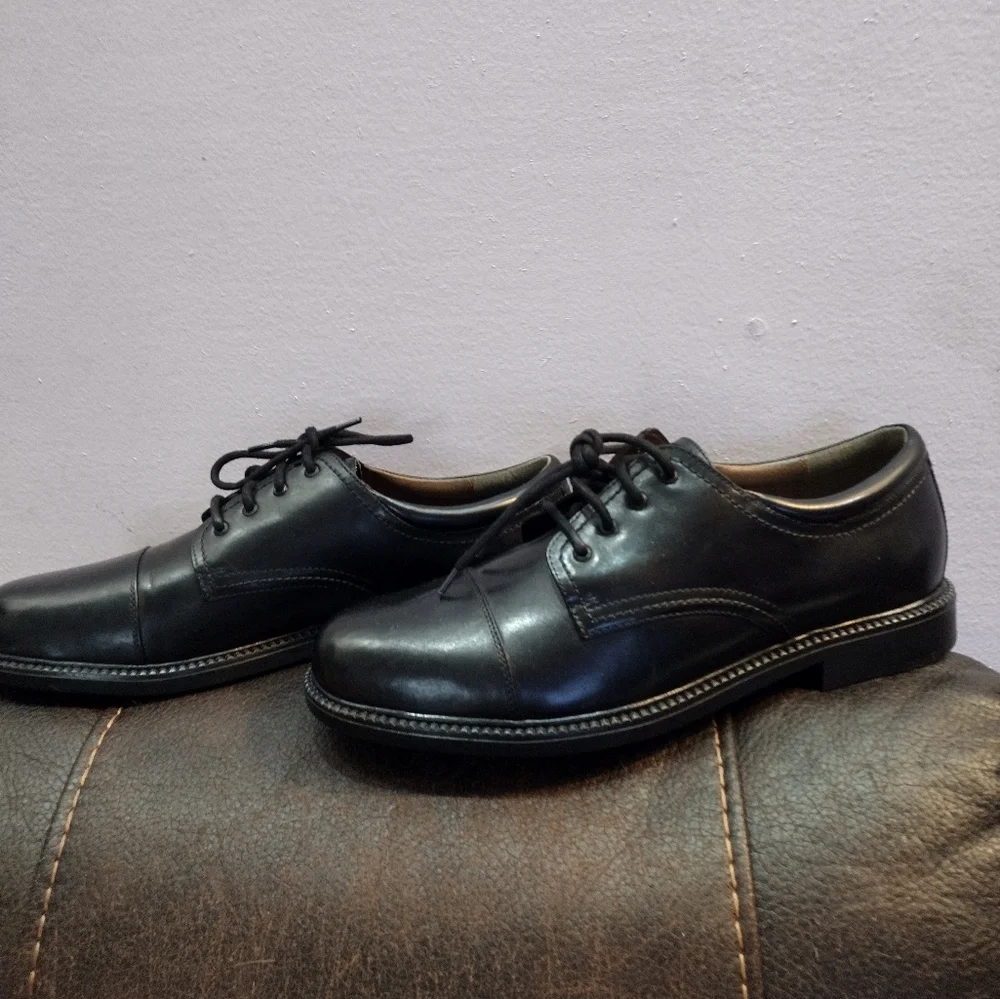 Dockers Men 14M Gordon Genuine Leather Dress Casual Cap Toe Lace-up NWOB